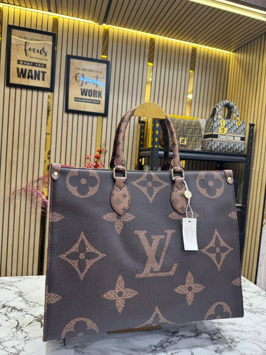 LOUIS VUITTION on the go bag (Store article)