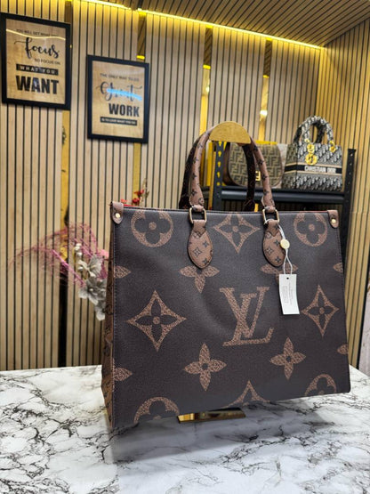 LOUIS VUITTION on the go bag (Store article)